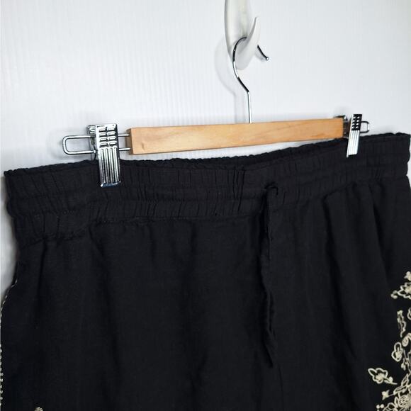 Elie Tahari Embroidered Shorts Women XL Linen Blend Boho Resort Pull On Vacation - Picture 7 of 10